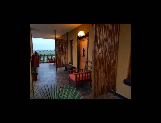 1,100M² HOTEL FOR SALE IN ZWAVELPOORT AH